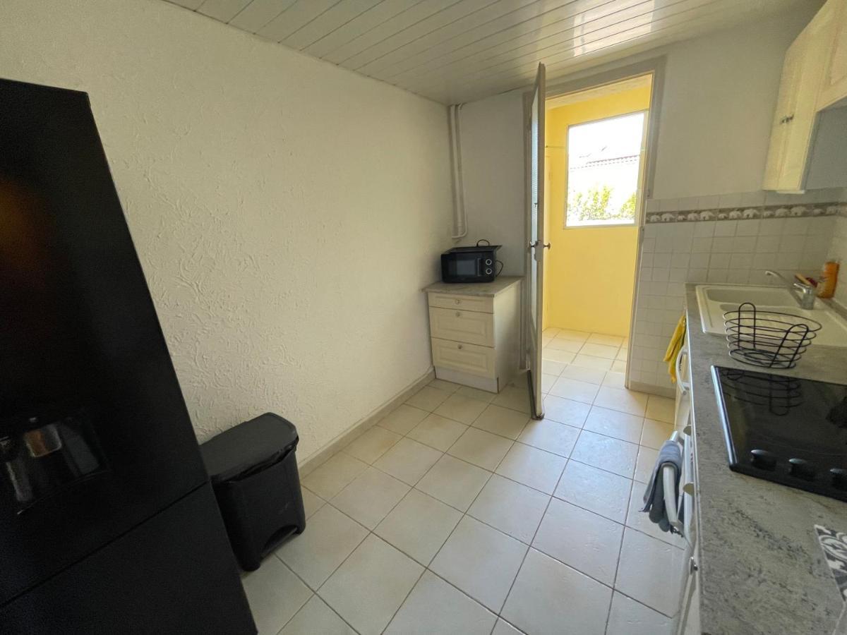 Appartement Spacieux Avec Parking Gratuit Sète Exterior foto
