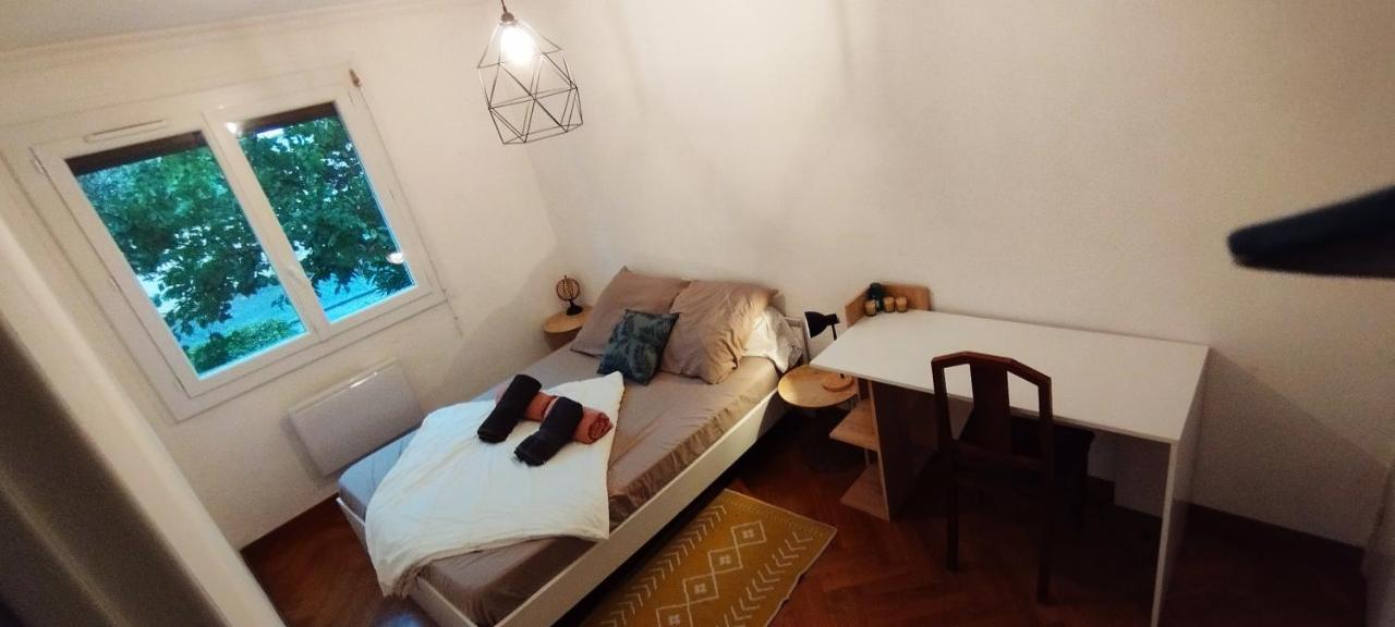 Appartement Spacieux Avec Parking Gratuit Sète Exterior foto